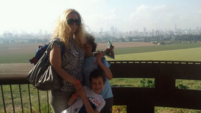 אם אנשים עושים תוכניות ואלוהים צוחק, אני מעדיפה לצחוק איתו מאשר לתכנן