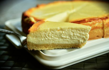 עוגת גבינה אפויה או לא אפויה? תלוי היכן אתם נמצאים בעולם