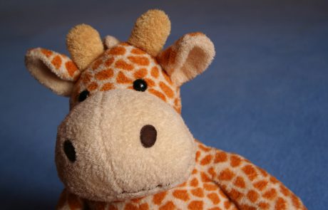 איך מסבירים לילדה בת 3 מה זה בכי מאושר?